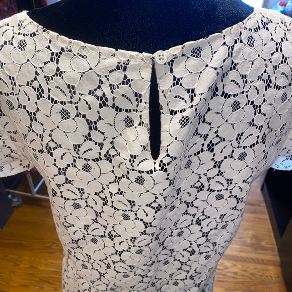 Aritzia Talula, excellent condition, White/ off white color, Small - Picture 4 of 6